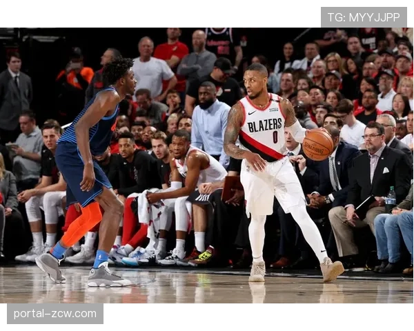 利拉德超远三分绝杀雷霆回顾 握手告别经典瞬间定格历史